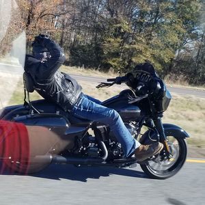 Meet your Posher, Derrick